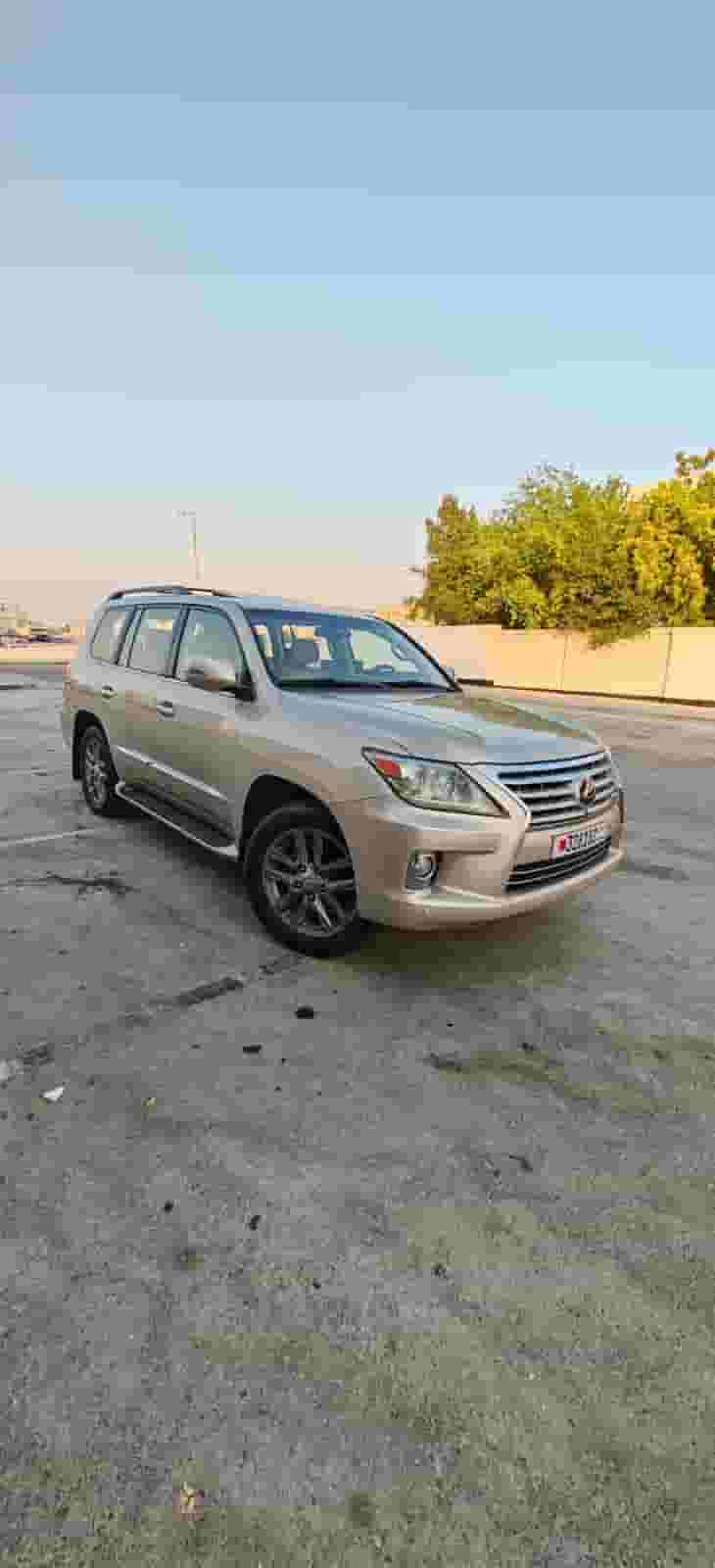 للبيع لكزس LX 570 فل اوبشن موديل 2013 للبيع لكزس LX 570 فل اوبشن موديل 2013