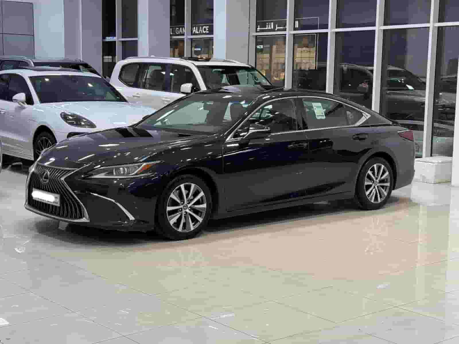 لكزس ES-350/2020 (أسود) لكزس ES-350/2020 (أسود)